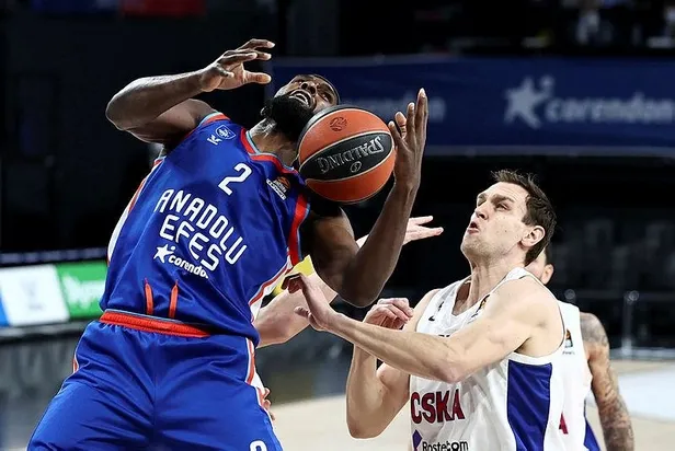 euroleaguede-farkli-galibiyet-anadolu-efes-100-70-cska-moskova-mac-sonucu-1614888462458.jpeg EuroLeague'de farklı galibiyet! Anadolu Efes 100-70 CSKA Moskova | MAÇ SONUCU-4