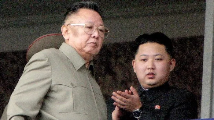 Kim Jong-il ve Kim Jong-un 