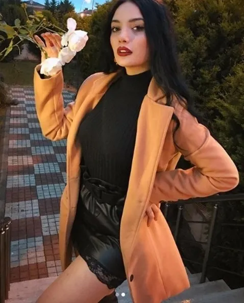 son-dakika-tiktok-fenomeni-dilan-koc-oldurulmek-ve-tecavuzle-tehdit-edilmisti-3-kisi-gozaltina-alindi-1618061303753.jpg SON DAKİKA: TikTok fenomeni Dilan Koç'u tecavüz ve ölümle tehdit eden 3 kişi gözaltına alındı-3