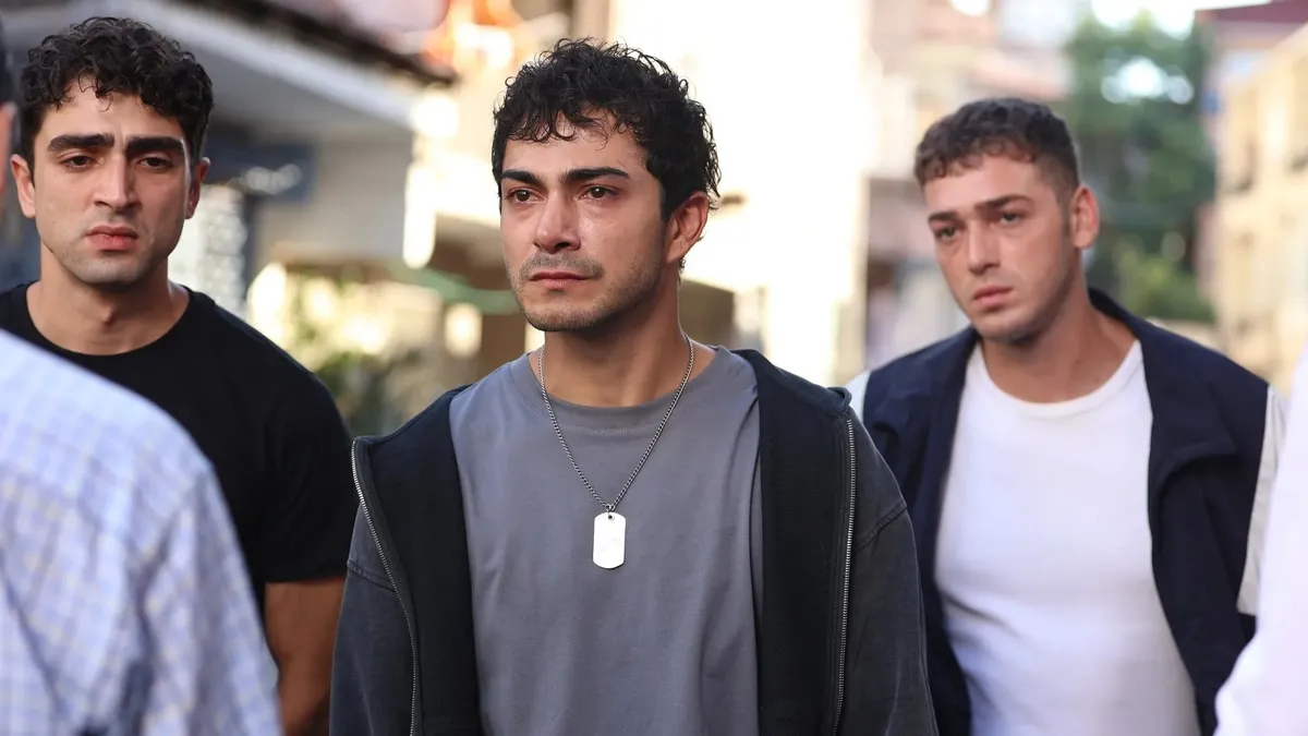 Altı Üstü İstanbul’da dengeler altüst oldu! Naz öğrendiği gerçekle yıkılıyor