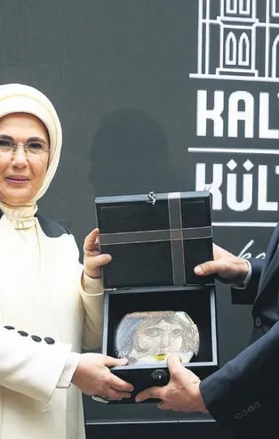 Bilime daha çok kadın eli değmeli