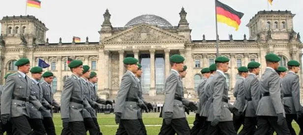 "Alman ordusunda terör hücreleri var"