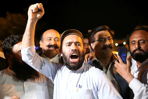 pakistanda-imran-han-donemi-bitti-yerine-en-guclu-aday-sahbaz-serif-sahbaz-serif-kimdir-sahbaz-serifin-turkiye-1649580853715.jpg Pakistan'da İmran Han dönemi bitti! Yerine en güçlü aday: Şahbaz Şerif | Şahbaz Şerif kimdir? Şahbaz Şerif'in Türkiye görüşü ne?-4