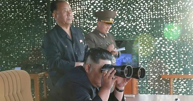 Kuzey Kore'de tarihi an! Kim böyle izledi...