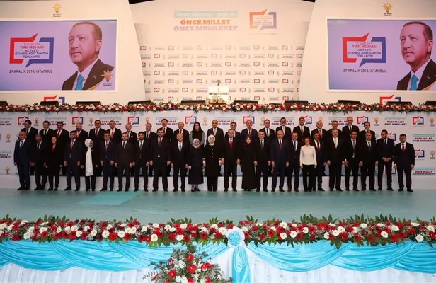 Bakan Albayrak'tan Binali Yıldırım ve ilçe başkan adaylarına başarı mesajı-4