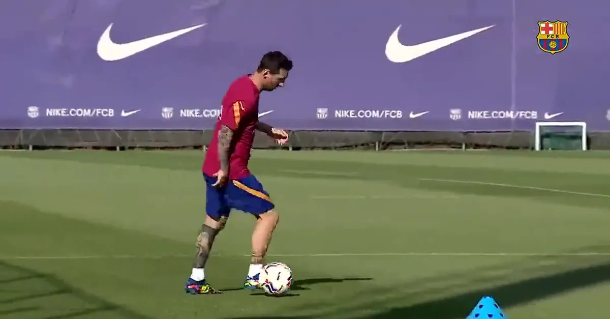 Lionel Messi Barcelona ile idmanlara çıktı