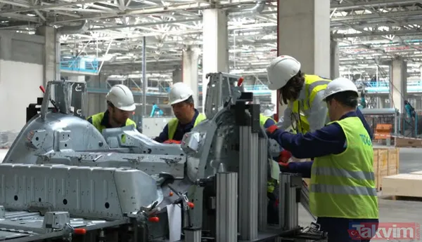 SON DAKİKA: TOGG'da ilk C-SUV gövdesi robot hatlarda başarıyla üretildi - 1