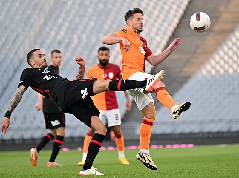 Galatasaray'da stopere dünya yıldızı! Sanchez'in yokluğu bedelsiz dolacak - 10