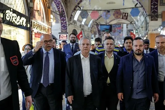Aziz Yıldırım'a Kapalıçarşı'da Şenol Güneş tepkisi-5