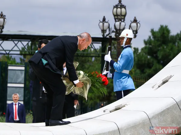 Başkan Erdoğan 15 Temmuz Demokrasi ve Milli Birlik Günü'nde milletle omuz omuza! - 4
