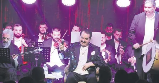 İstanbul’da bir mekanda sahne alan İbrahim Tatlıses renkli repertuarıyla coşkuyu doruklara çıkardı