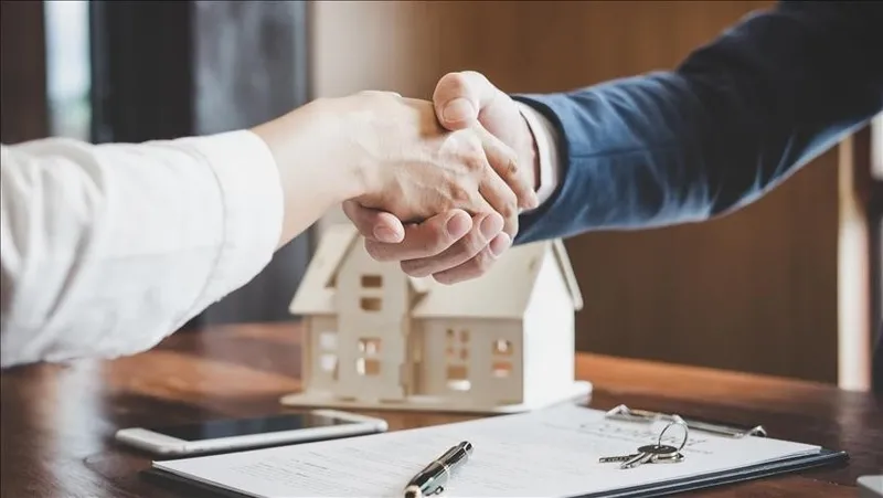 ev-satisinda-yeni-donem-basladi-ayakci-emlakcilar-tarihe-karisiyor-1771281796959.jpeg Ev satışında yeni dönem başladı: Ayakçı emlakçılar tarihe karışıyor-4