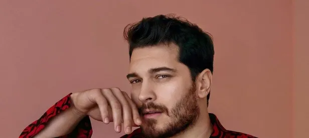 Çağatay Ulusoy ile Ece Sükan aşkının görüntüleri ortaya çıktı! Bensu Soral ve Rıza Kocaoğlu...