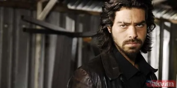 Arka Sokaklar'ın Unutulmaz Karakteri 'Komiser Murat'a Hayat Veren Ünlü Oyuncu Uğur Pektaş, En Son Survivor'da Yarışmıştı.