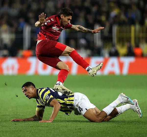 kazandik-ama-yetmedi-fenerbahce-avrupaya-veda-etti-1678995510777.jpeg Kazandık ama yetmedi! Fenerbahçe Avrupa'ya veda etti-4