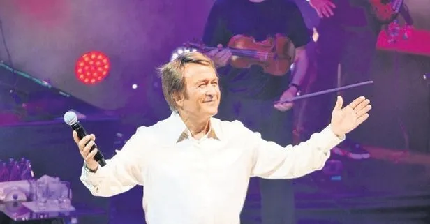 Erol Evgin Enka Açıkhava’da unutulmaz bir gece yaşattı