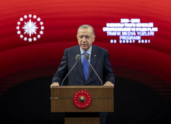 SON DAKİKA: Başkan Erdoğan'dan Trafik Medya Ödülleri Programı"nda önemli açıklamalar-6