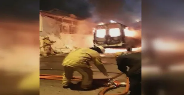 Güngören'de bir minibüs alev alev yandı!