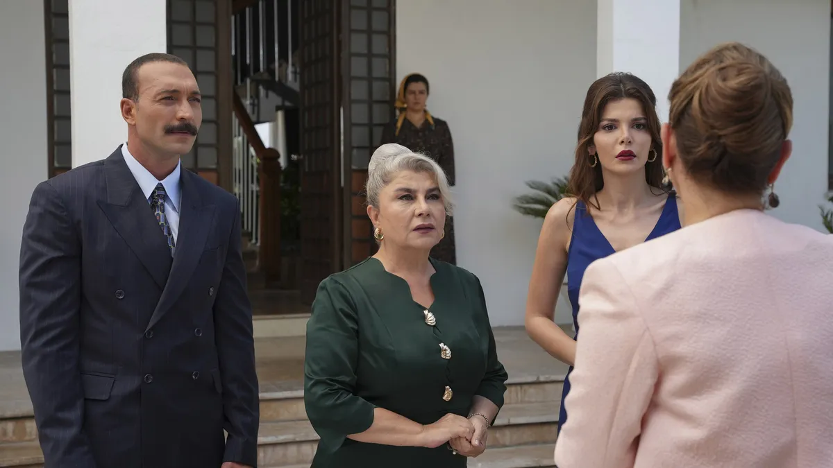 1788873869504.jpg Güneşin Doğduğu Yer’de Atahanlı ailesi sahneye çıkıyor: Ceyhun ve Hanzade için dengeler Adana’da değişecek-2