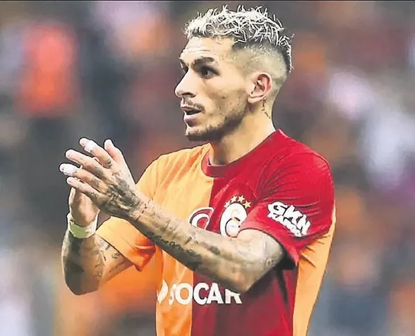 Artık saklanmak yok! Lucas Torreira ve Devrim Özkan aşklarını resmen ilan etti