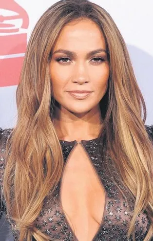 Yıllar geçiyor JLo gençleşiyor