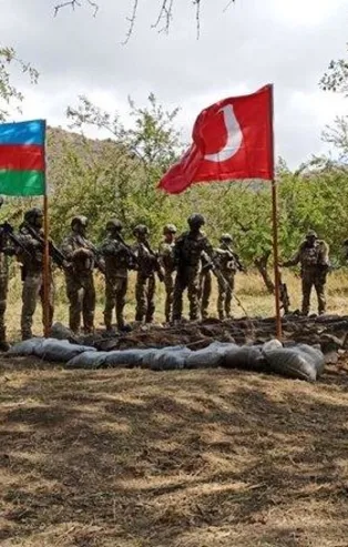 Türkiye ve Azerbaycan'dan Ermenistan işgalinden kurtarılan Laçın'da ortak tatbikat