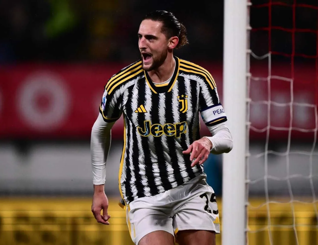 Türkiye’ye kapıları kapadı