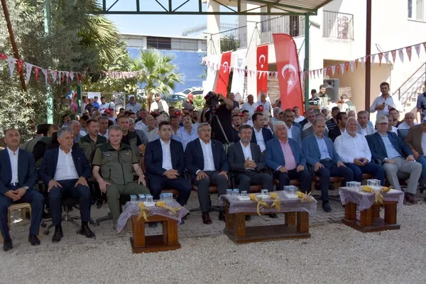 tarimda-turkiye-farki-bakan-kirisci-hicbir-urunun-yoklugunu-cekmiyoruz-1661696515702.jpg Tarımda Türkiye farkı! Bakan Kirişçi: Hiçbir ürünün yokluğunu çekmiyoruz-2