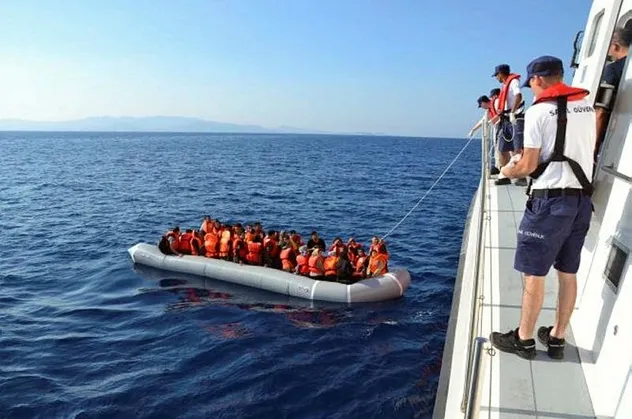 İzmir’de 22’si çocuk 40 göçmen yakalandı