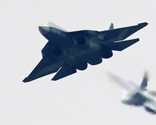 İşte F-35lerin bir numaralı rakibi SU-57! Rus Su-57 mi, Amerikan F-35 mi daha güçlü?