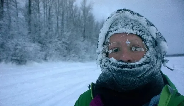 -34-derece-soguktan-boyle-korunuyorlar-alaskada-donmadan-yasamanin-sirri-bakin-neymis-1703344085325.jpeg Alaska'da 20 derece gibi hissettiren o yöntem! -34 derecede bu sayede yaşıyorlar!-2