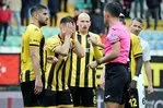Süper Lig’den düşen ilk takım belli oldu! Fatih Karagümrük 2-1 İstanbulspor | MAÇ SONUCU