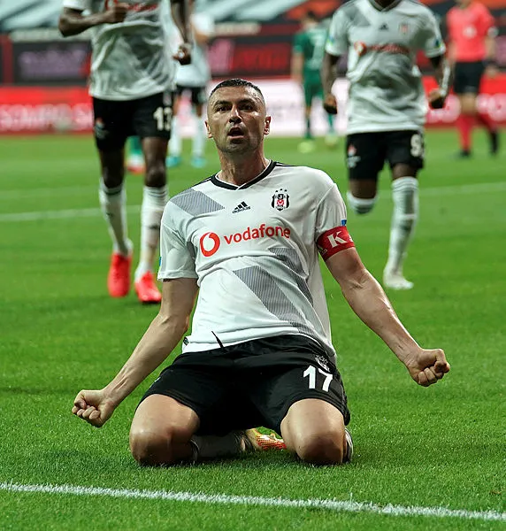 Konyaspor maçında efsaneleşti! Burak Yılmaz Beşiktaş'taki en golcü dönemini yaşıyor-4