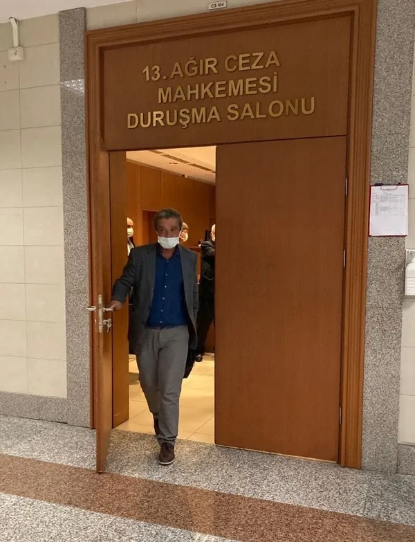 son-dakika-fetocu-yazarlardan-ilginc-talepler-yurt-disina-kacmak-icin-tedavi-olmam-gerekiyor-dedi-1631191997510.jpg SON DAKİKA: FETÖ'cü yazarlardan ilginç talepler! Yurt dışına kaçmak için 'tedavi olmam gerekiyor' dedi-8