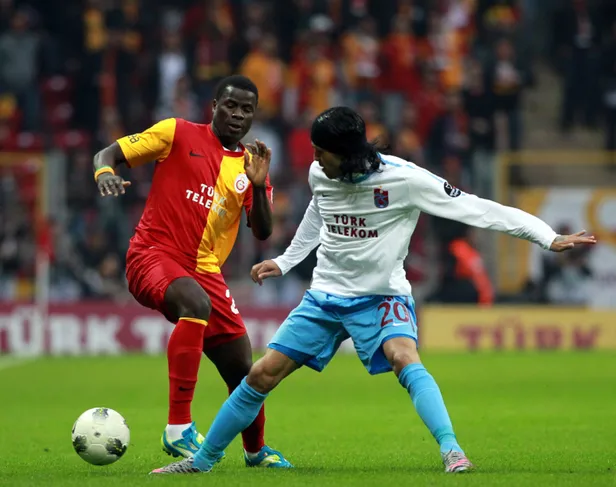 emmanuel-eboue-oldu-mu-emmanuel-eboue-kimdir-kac-yasinda-ve-nereli-1616096843279.jpg Emmanuel Eboue öldü mü? Emmanuel Eboue kimdir, kaç yaşında ve nereli?-2