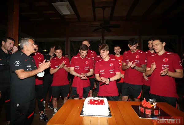 Dorukhan Toköz Beşiktaş'tan ayrılıyor mu? Şampiyonluk kutlamasında 'Gidiyorum' şarkısını seçmesinin nedenini açıkladı - 17