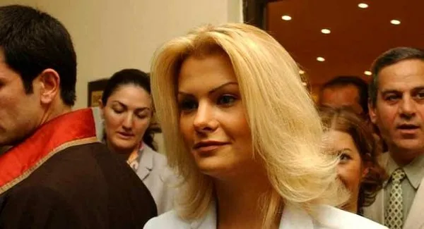 ebru simsek kimdir kac yasinda nereli eski manken ebru simsek hayati takvim