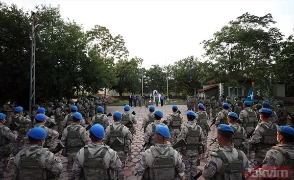 SON DAKİKA: Milli Savunma Bakanı Akar komutanlarla Edirne'de! Yunanistan'a sert mesaj - 26