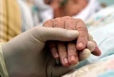 523 bin kişiye evde bakım yardımı