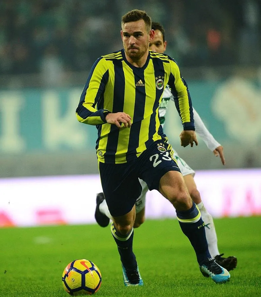 Fenerbahçe Janssen'in tapusunu alıyor