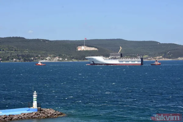 Romanya'da inşa edilen dev yolcu gemisinin ön bölümü Çanakkale Boğazı'ndan geçti - 7