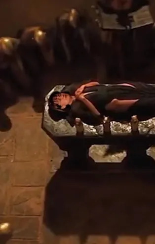 Sosyal medyada gündem olan 'Mummy' videosu! İşte milletin kanını emen insan görünümlü 'mumya dinozorlar'