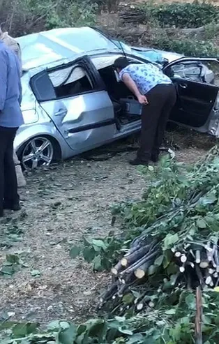 Bitlis'te iki araç kafa kafaya çarpıştı: 7 yaralı