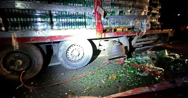 Gece yarısı feci kaza: Lastik tamiri sırasında 2 kişi hayatını kaybetti