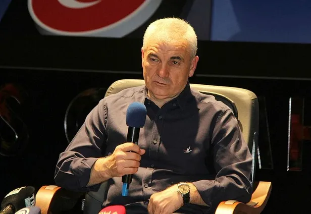 riza-calimbaydan-besiktas-bombasi-sergen-yalcinin-ardindan-gozler-ondaydi-1639063956411.jpeg Rıza Çalımbay'dan Beşiktaş bombası! Sergen Yalçın'ın ardından gözler ondaydı-2
