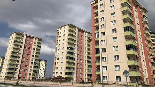 site-degil-ticarethane-fahis-zamlarla-isyan-ettirdiler-es-dost-kontenjanindan-parayi-vurdular-1671166482854.jpg Site değil ticarethane! Fahiş zamlarla isyan ettirdiler, eş-dost kontenjanından parayı vurdular-6