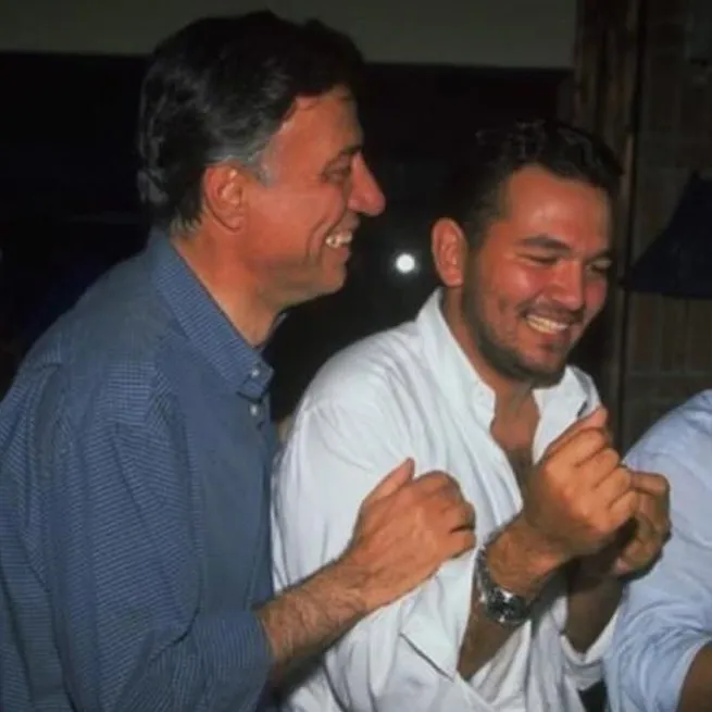 Başka Bir Gün'ün Haluk'u Avni Yalçın bakın hangi ünlü oyuncunun babası çıktı! Meğer Uzak Şehir'in yıldızının... - 26