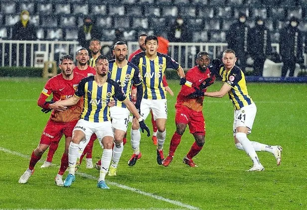fenerbahce-kayserispora-elendi-ismail-kartaldan-bomba-aciklamalar-1644355221580.jpeg Fenerbahçe Kayserispor'a elendi! İsmail Kartal'dan bomba açıklamalar-4
