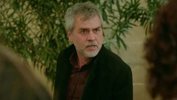 Hazar kararını veriyor: Yaren bu evden gidecek! Hercai 36. yeni bölüm