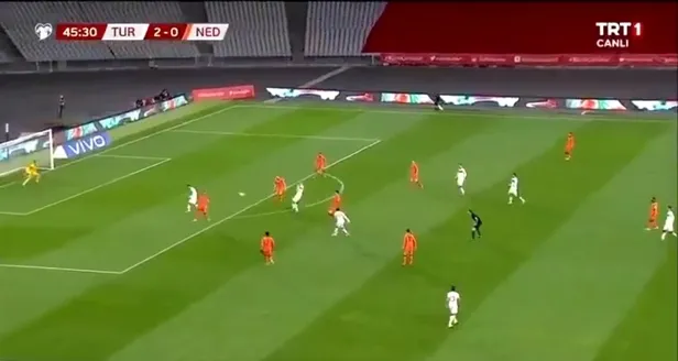 hakan-calhanoglu-hollandayi-avladi-mukemmel-gol-1616612877668.jpg Hakan Çalhanoğlu Hollanda'yı avladı! Mükemmel gol...-2
